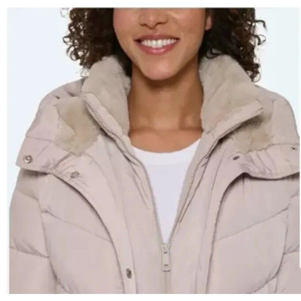Andrew Marc Women's XL Beige Mixed Media Walker Jacket Puffer Coat Faux Fur Trim - Picture 3 of 6